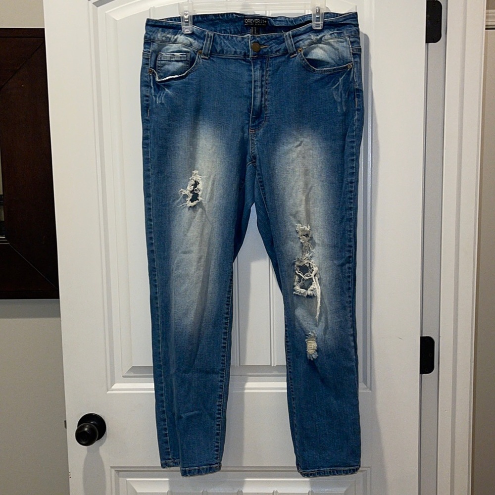 Forever 21 + distressed jeans size 14